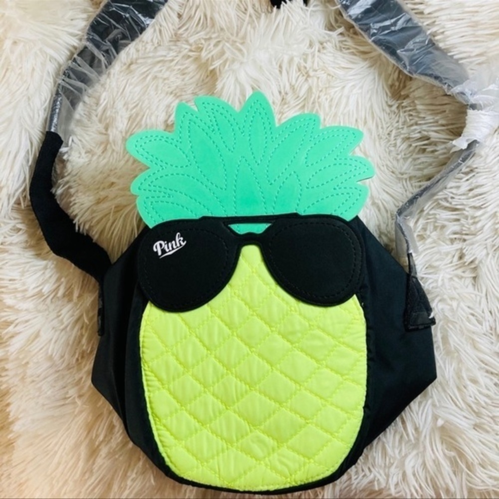 Victoria's Secret Pink pineapple cooler